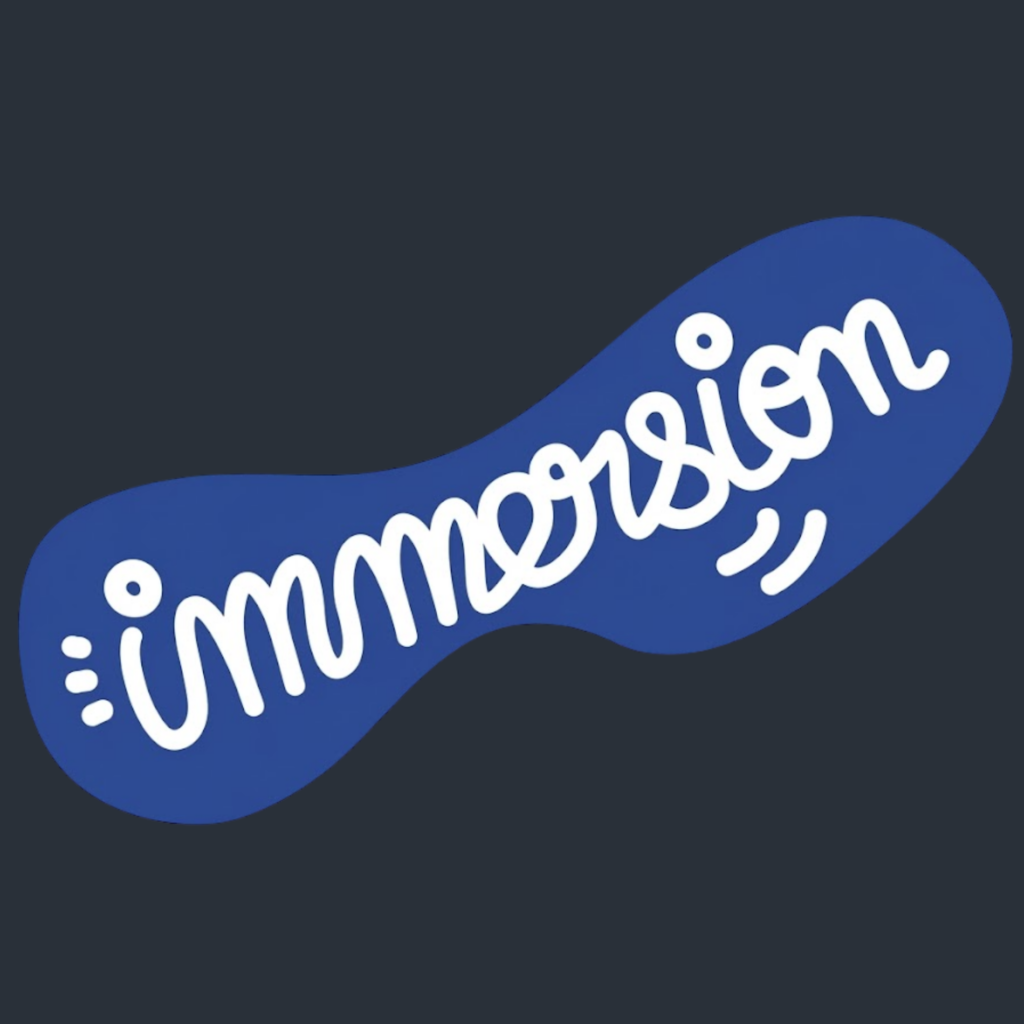 Logo du programme Immersion de l'association Big Impacts, écrit en blanc dans une forme organique bleue sur fond noir.